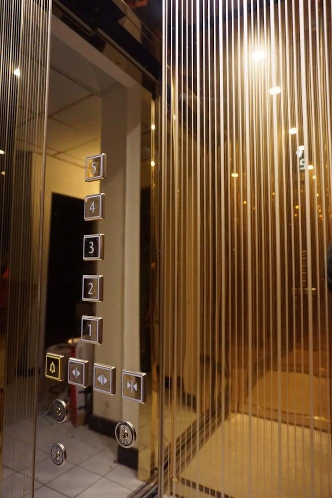 فندق سارنا باتايا المظهر الخارجي الصورة